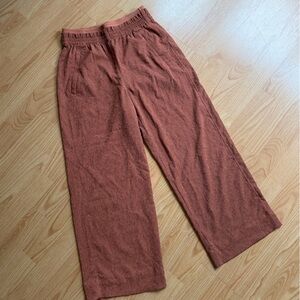 Athleta Women’s Orange/Rust Athletic Pants